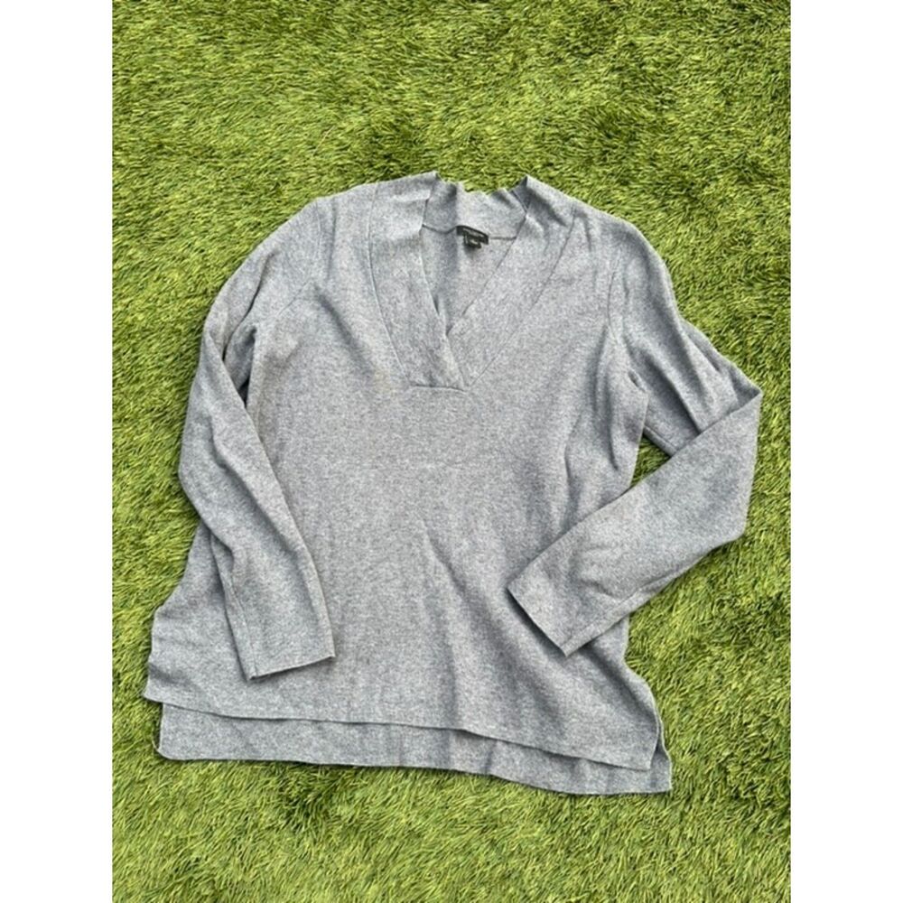 LOFT Heather Gray V-Neck‎ Side Slit Sweater - Size Medium - Minimalist Cozy - Picture 3 of 3